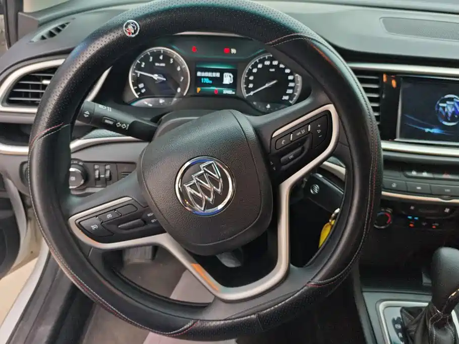 Buick Excelle — миниатюра 15