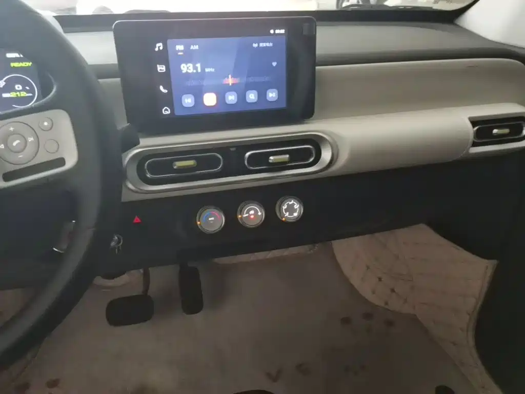 Wuling MINIEV — миниатюра 13