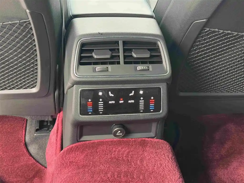Audi A6L — миниатюра 10