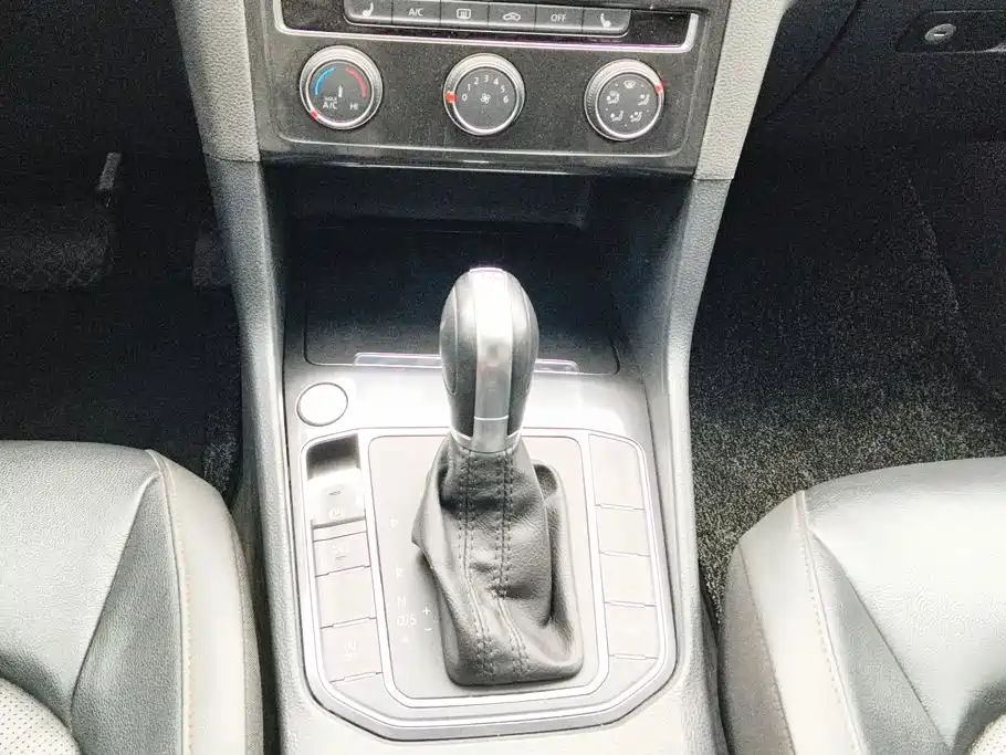 Volkswagen Golf Sportsvan — миниатюра 16