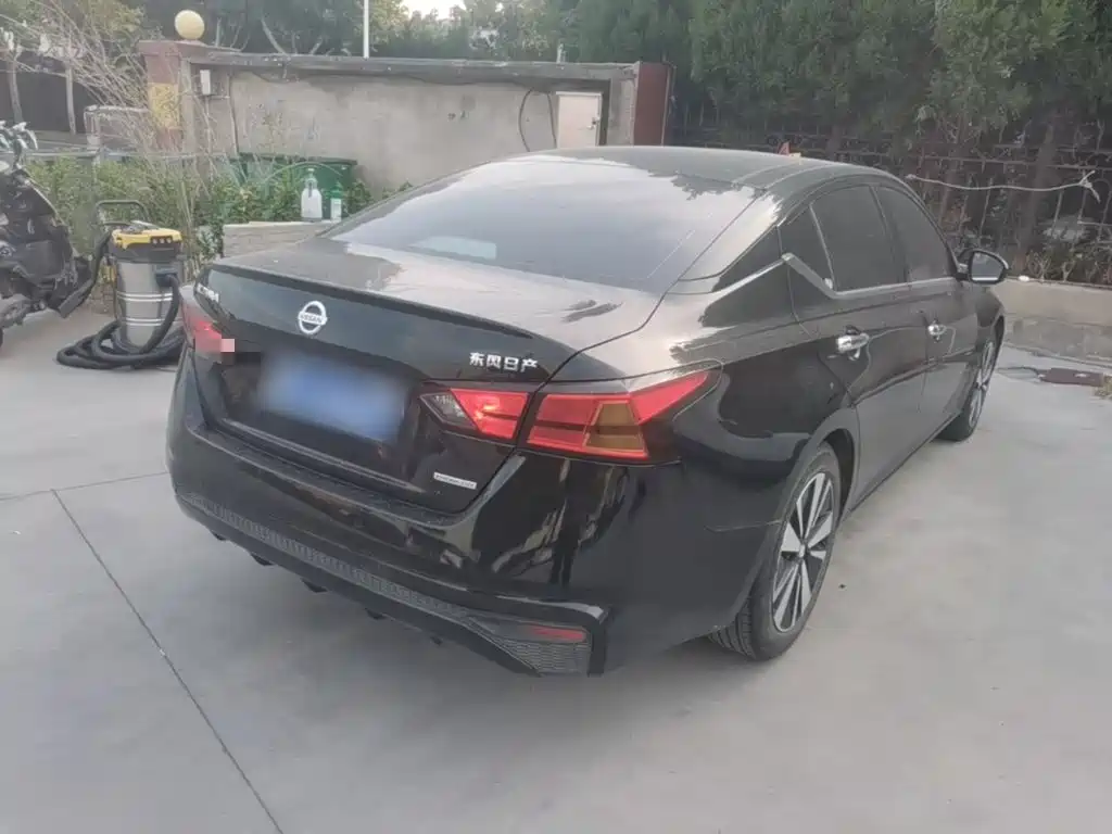 Nissan Teana — миниатюра 7