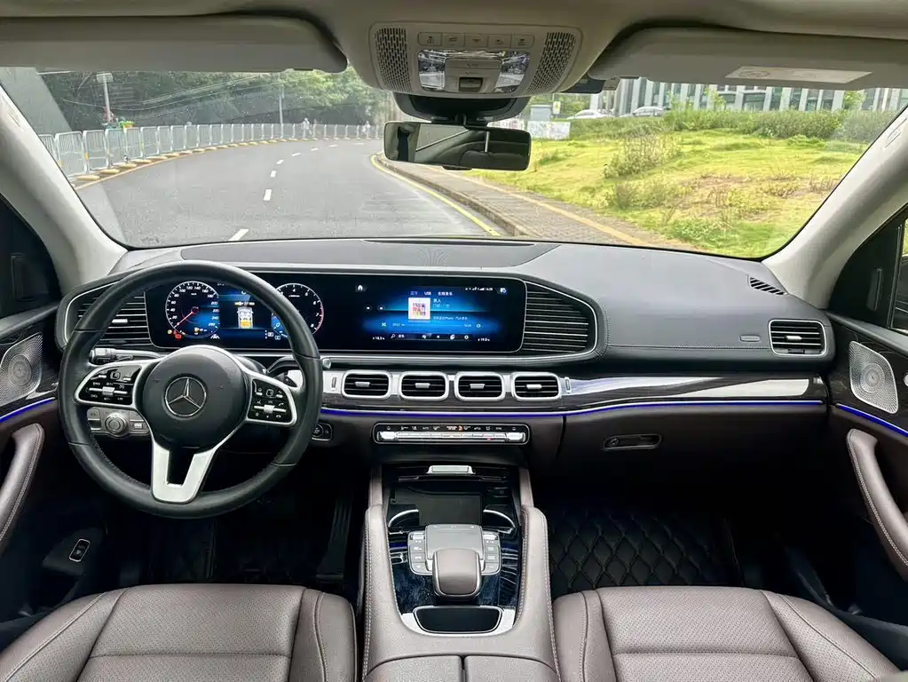 Mercedes-Benz GLE (Import) — миниатюра 14