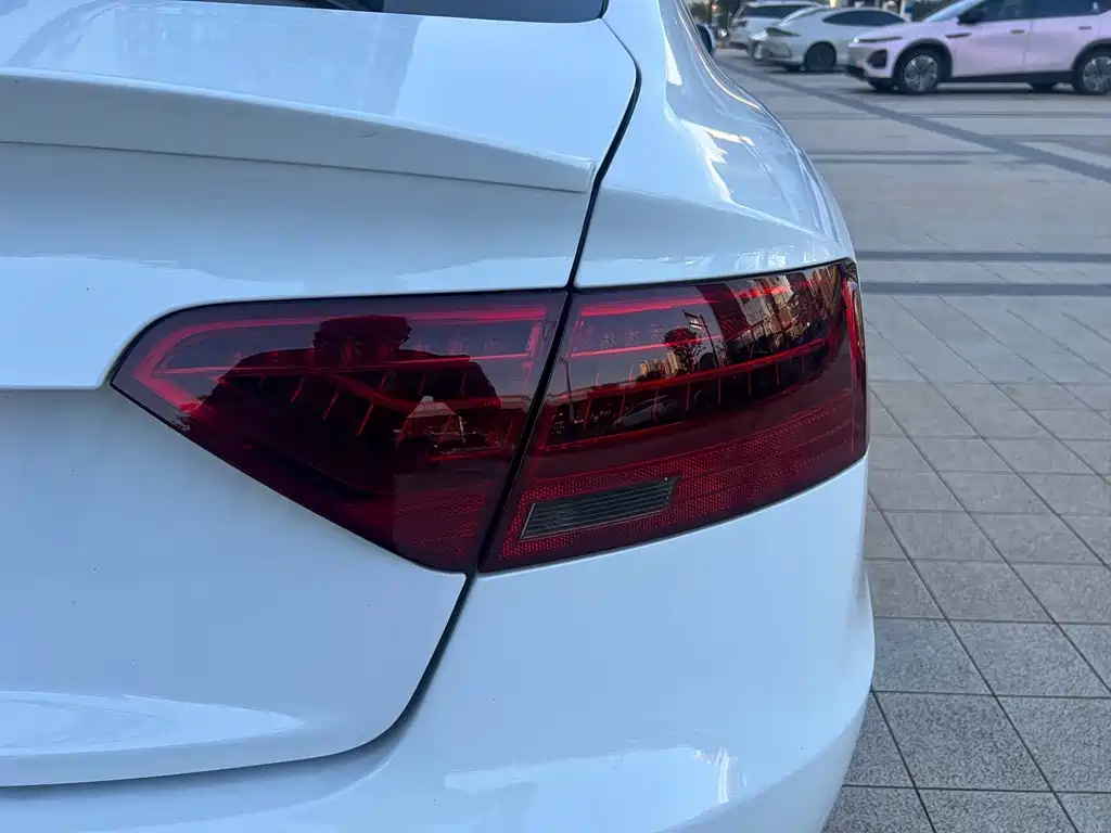 Audi S5 — миниатюра 7
