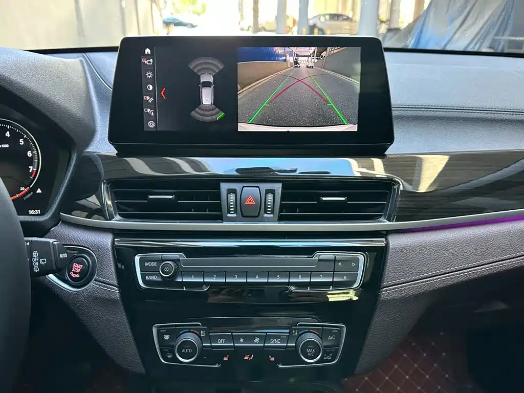BMW X1 — миниатюра 14