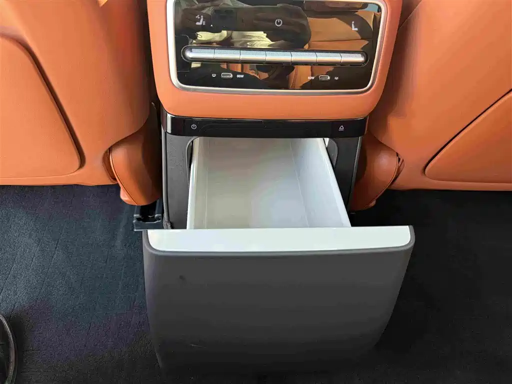 Li Auto Li L9 — миниатюра 13