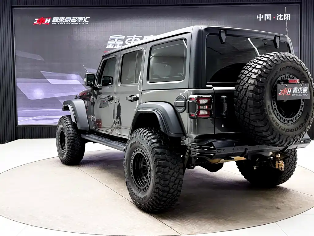 Jeep Wrangler — миниатюра 8