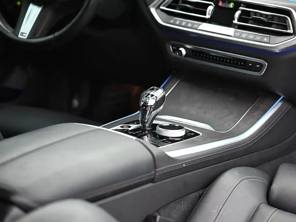 BMW X5 (Import) — миниатюра 9