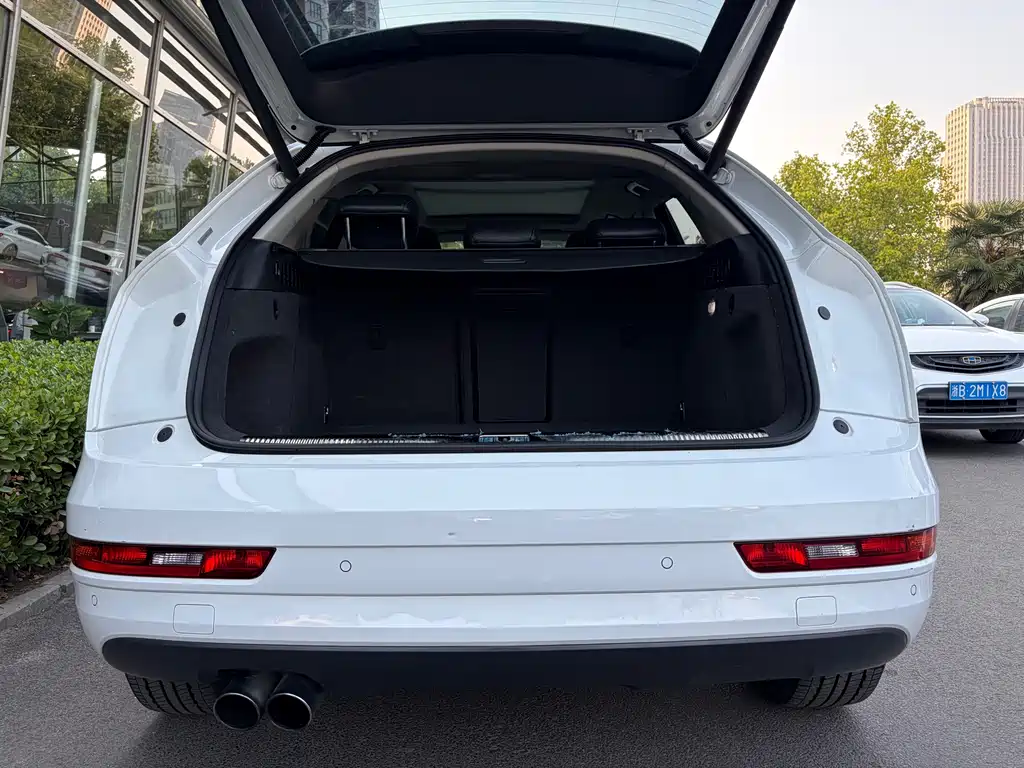 Audi Q3 — миниатюра 12