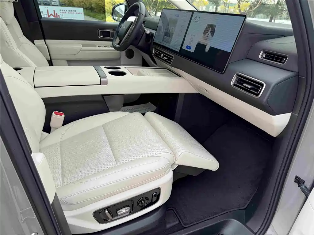 Li Auto Li MEGA — миниатюра 22
