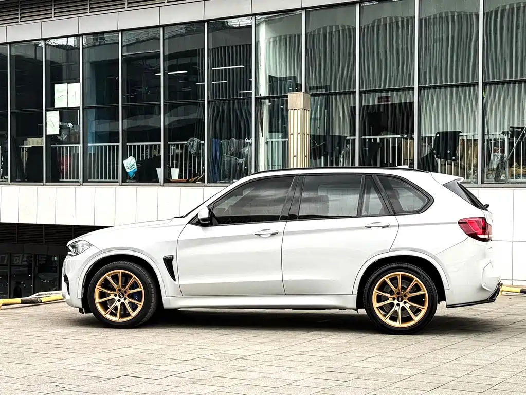 BMW X5 M