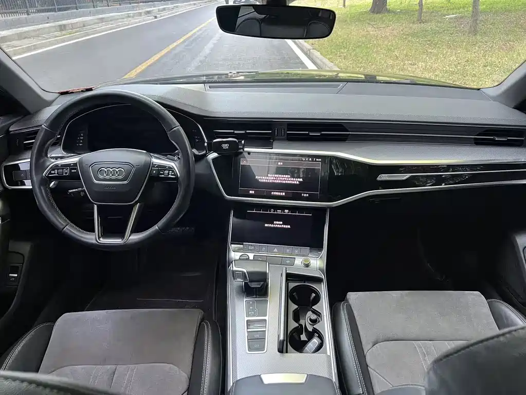 Audi A6L — миниатюра 8