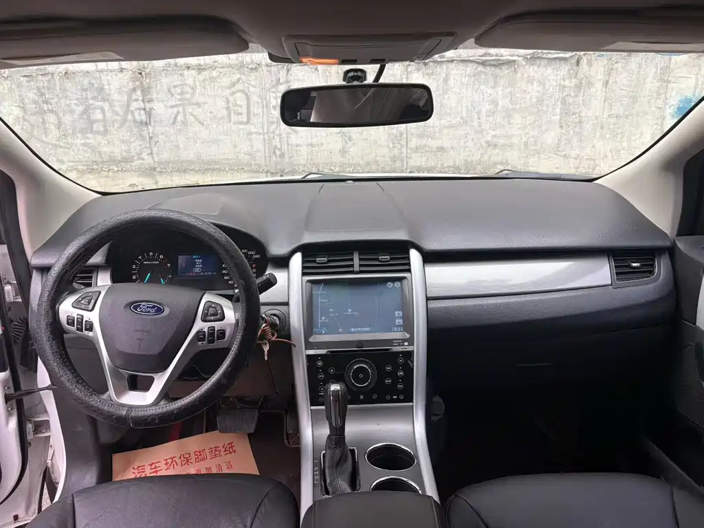 Ford Edge (Import) — миниатюра 9