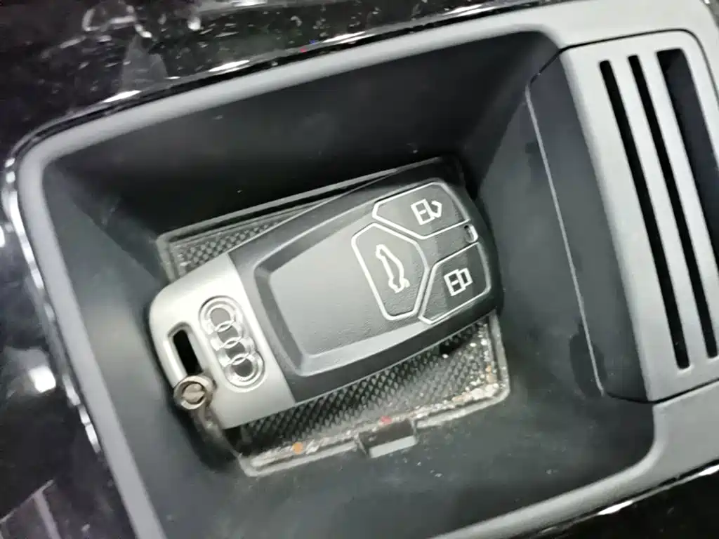 Audi A4L — миниатюра 9
