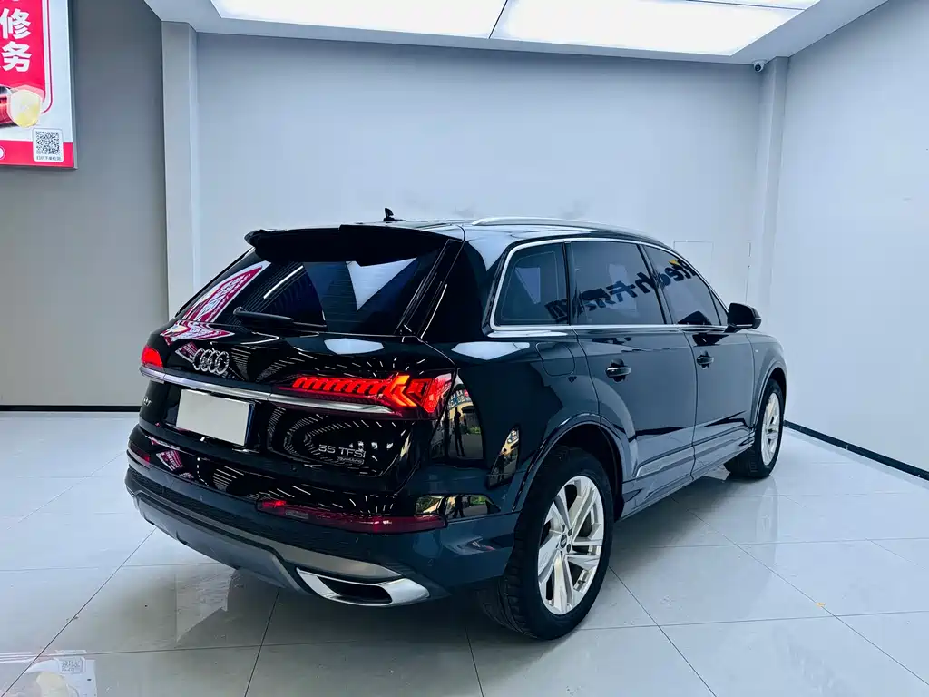 Audi Q7 2022 45 TFSI quattro S line Sport