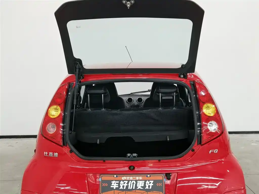 BYD F0