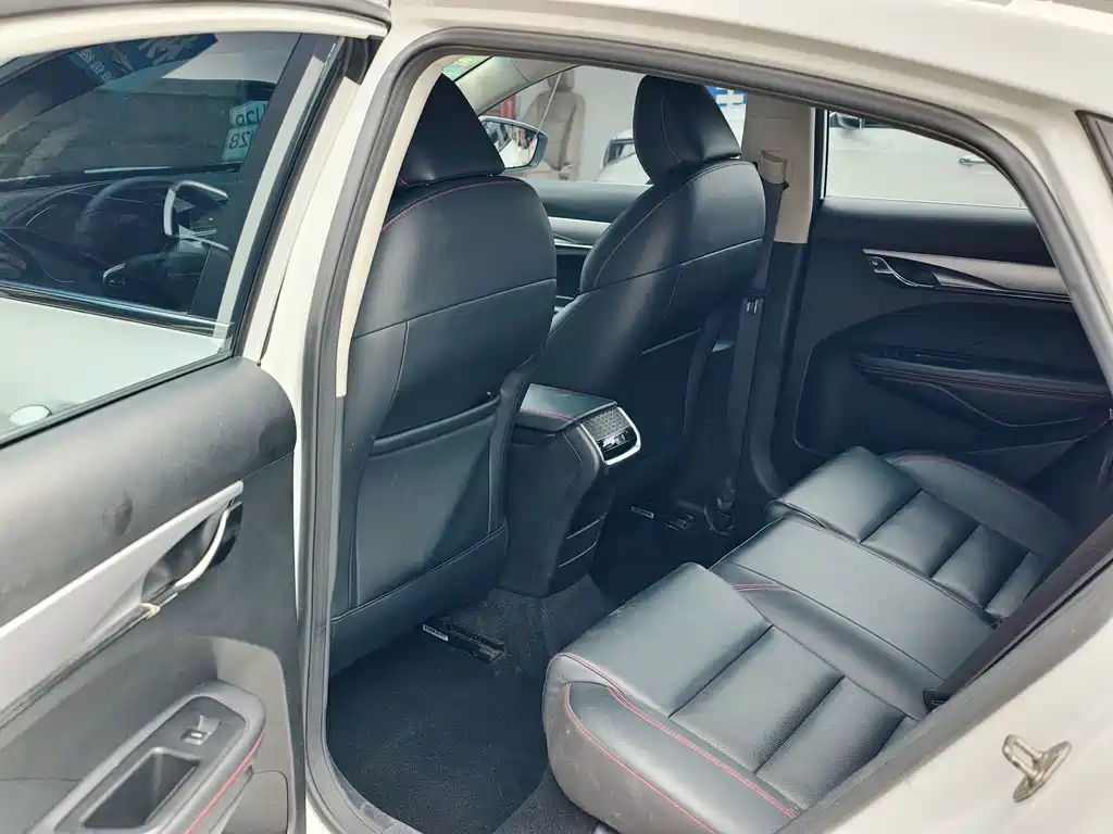 Geely Binrui — миниатюра 8