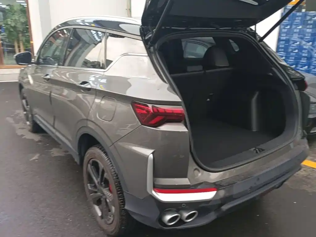 Geely Binyue — миниатюра 5