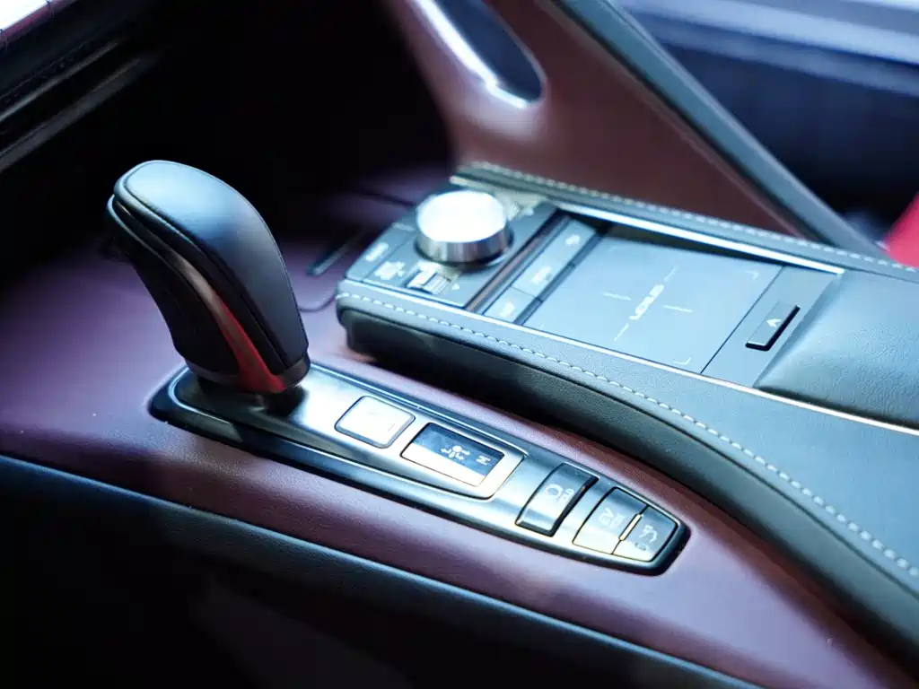 Lexus LC — миниатюра 25