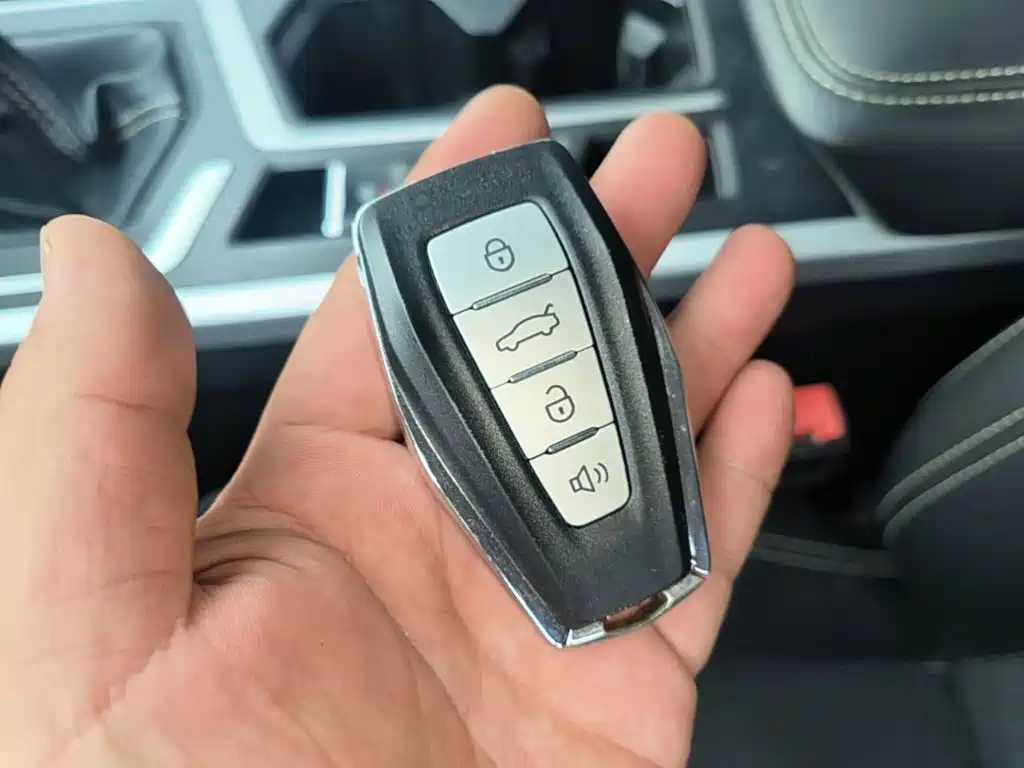 Geely Vision X6 — миниатюра 9