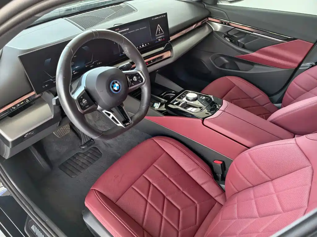 BMW i5 — миниатюра 7
