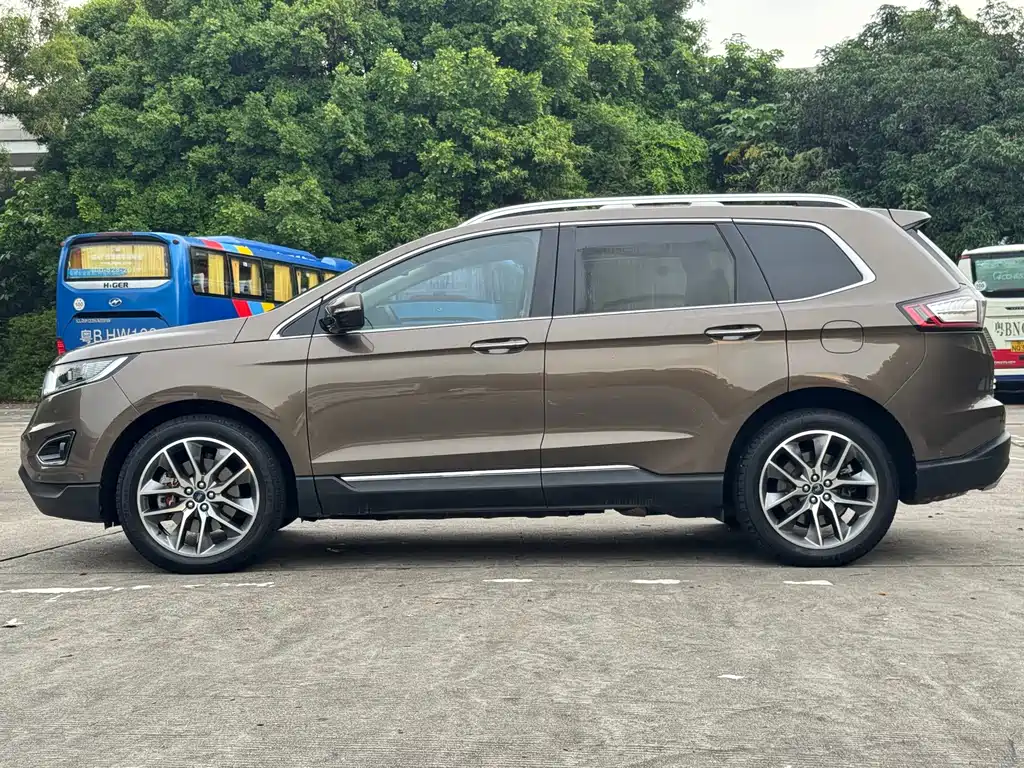 Ford Edge — миниатюра 5