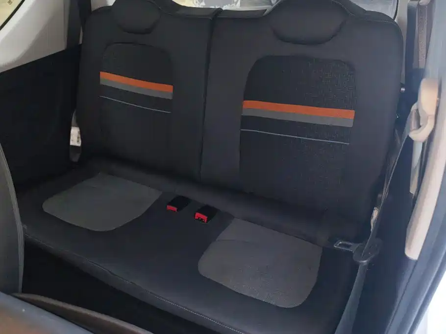 Wuling MINIEV — миниатюра 11
