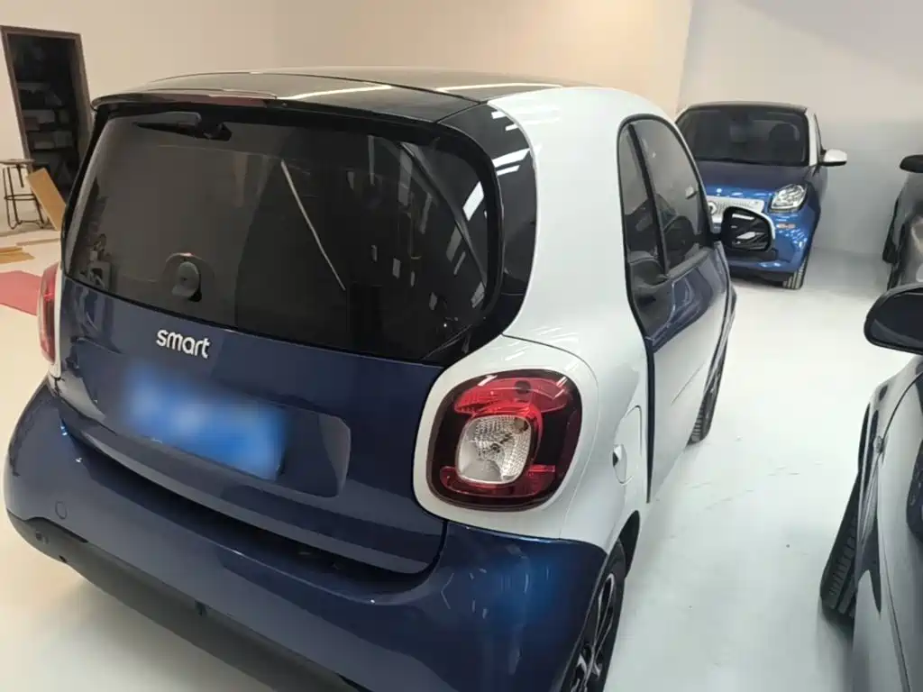 smart Smart Fortwo — миниатюра 7