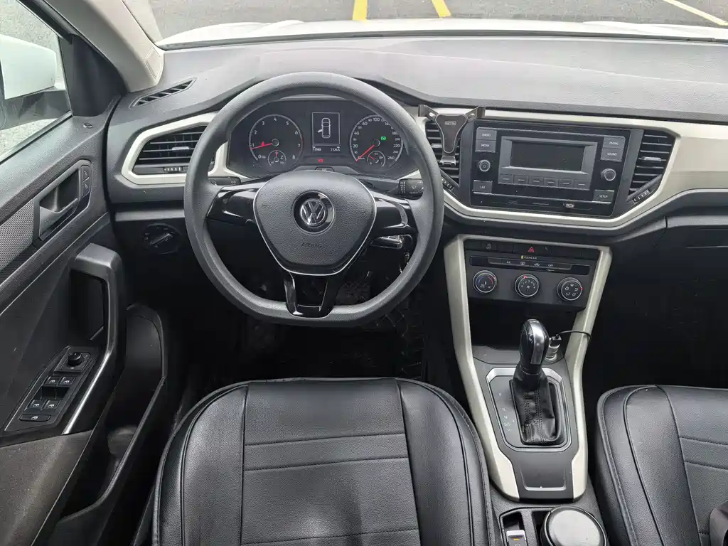 VOLKSWAGEN T ROC EXPLORING SONGS