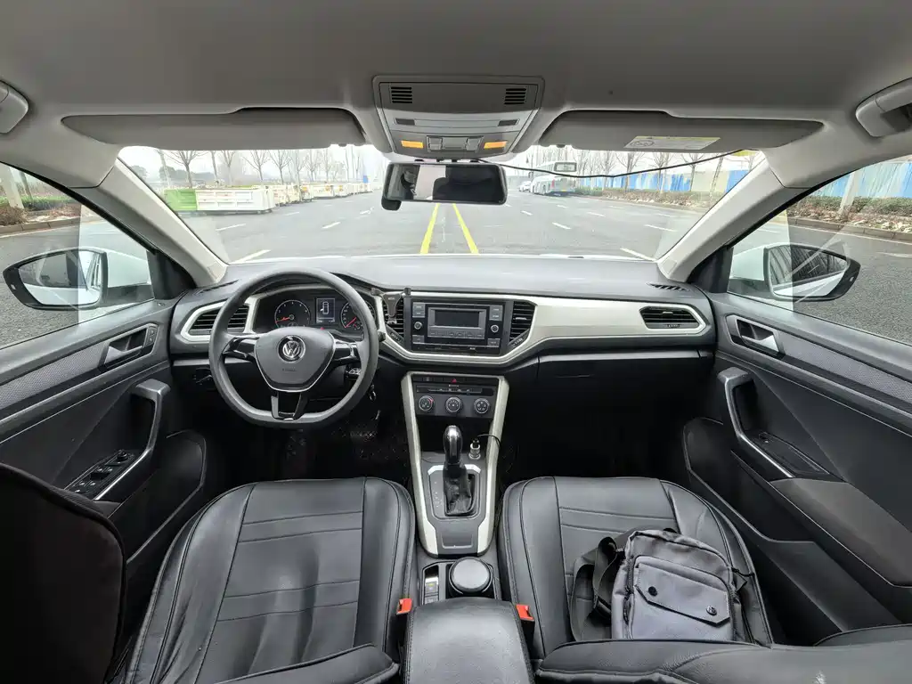 VOLKSWAGEN T ROC EXPLORING SONGS