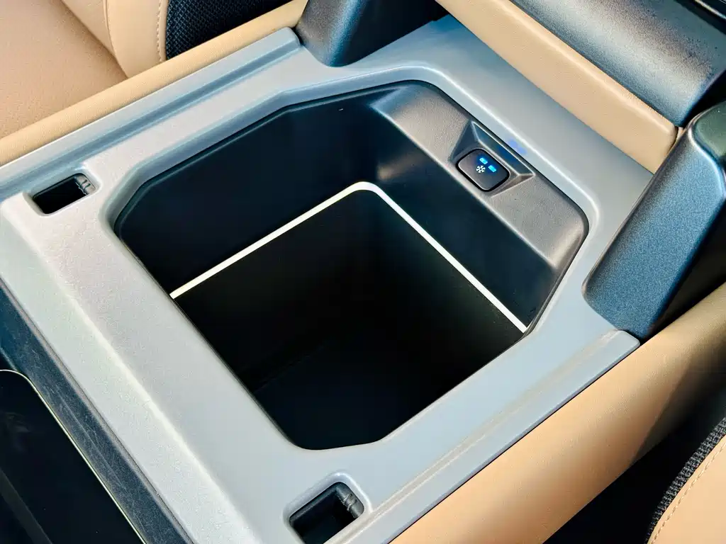 Land Rover Defender — миниатюра 14