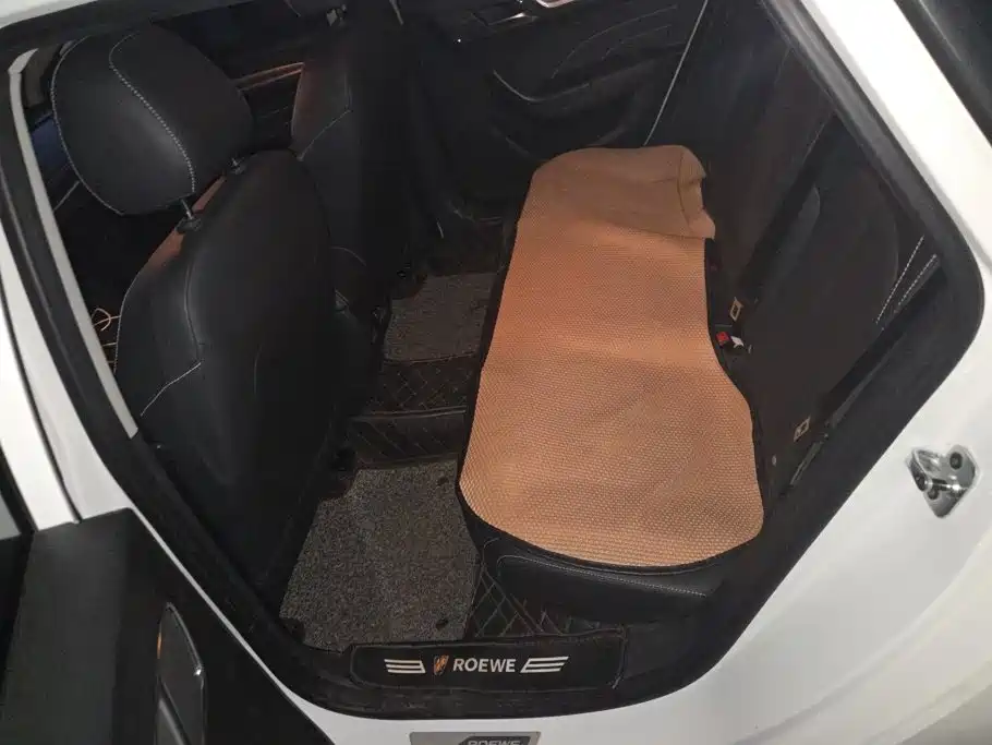 Roewe i6 Classic — миниатюра 11