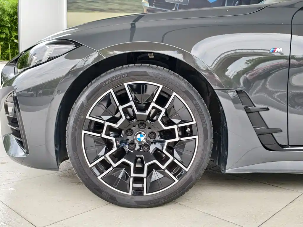 BMW 4 Series — миниатюра 17