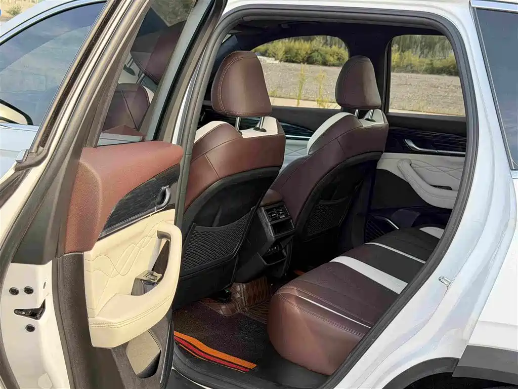 Geely Xingyue L — миниатюра 8