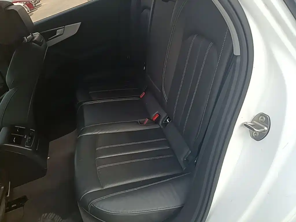 Audi A4L — миниатюра 17