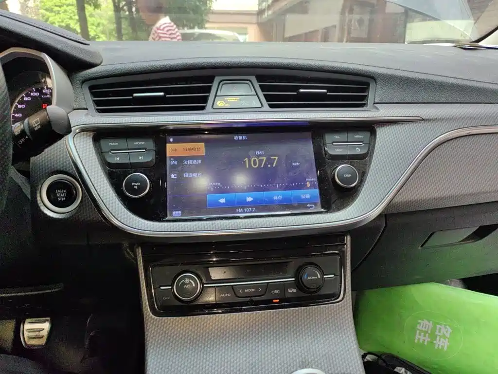 Geely Emgrand GS — миниатюра 9