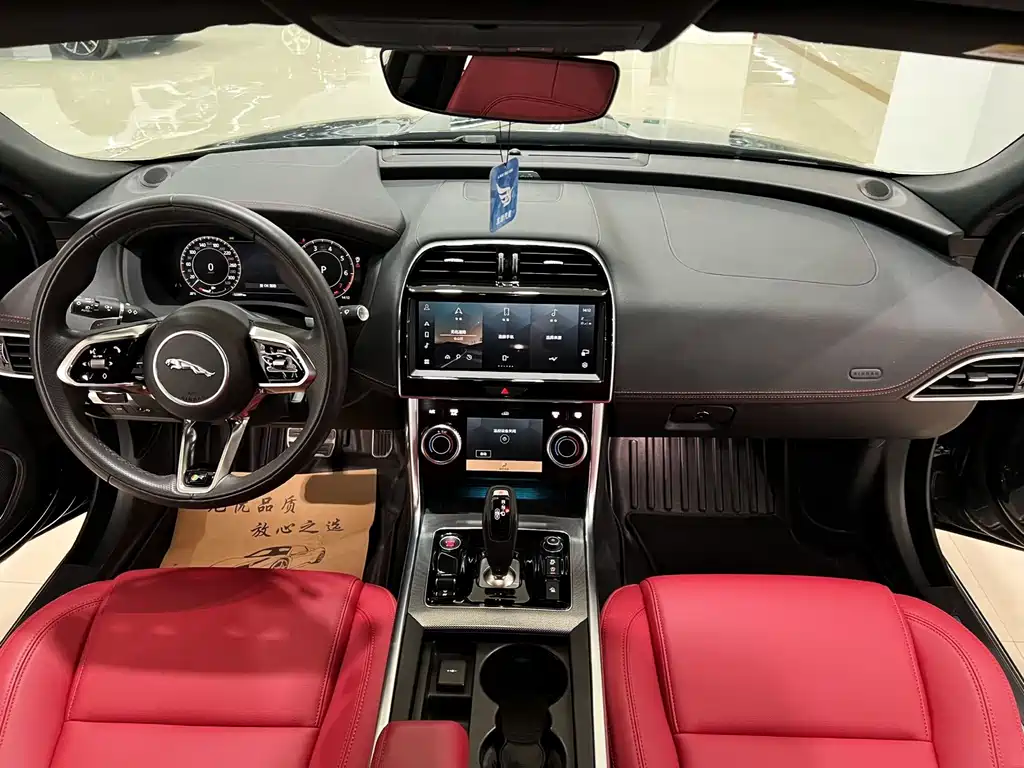 Jaguar XEL — миниатюра 8