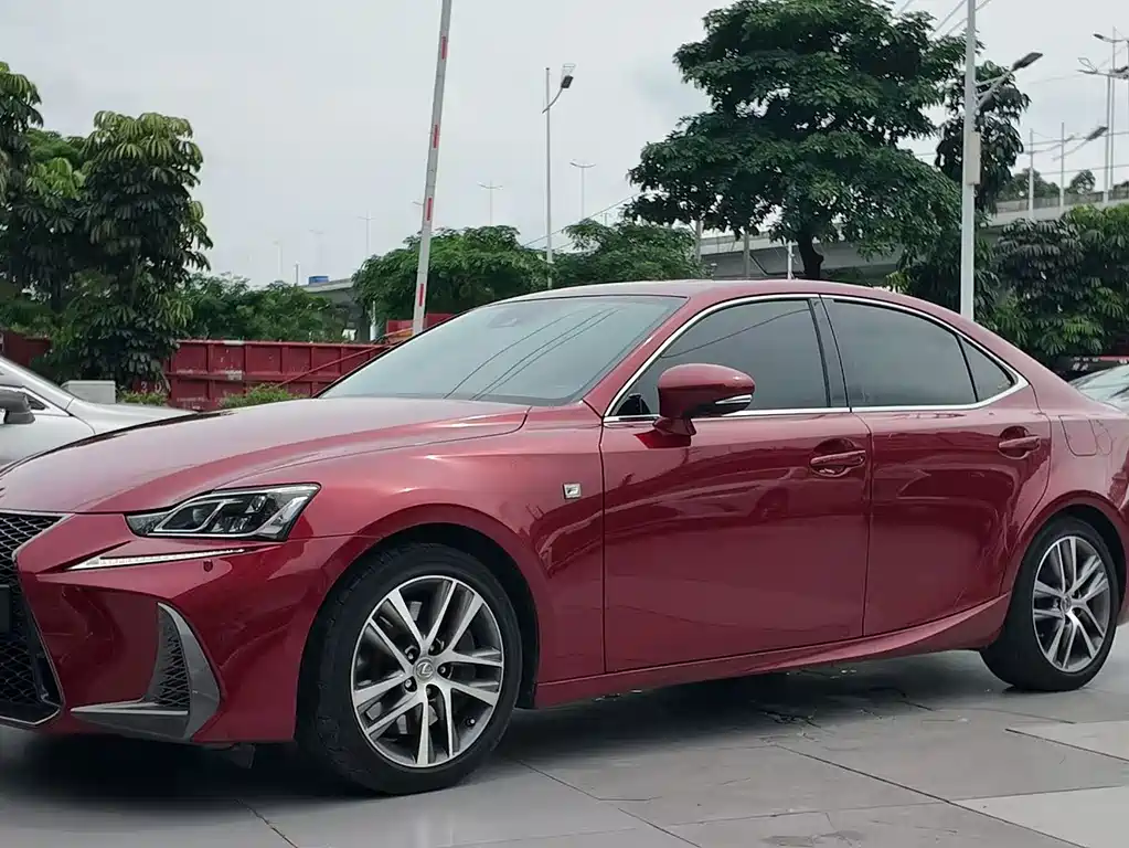 Lexus IS 2017 300 F SPORT