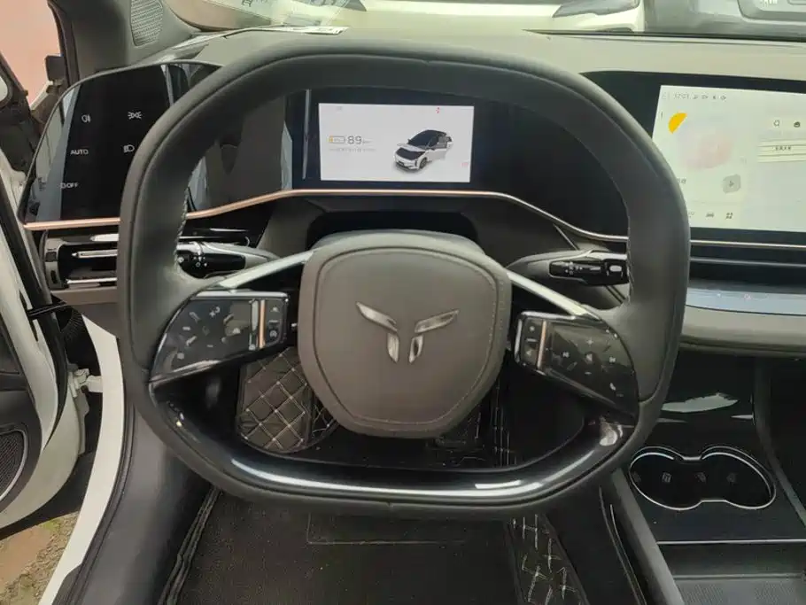 Hongqi Hongqi EH7 — миниатюра 15