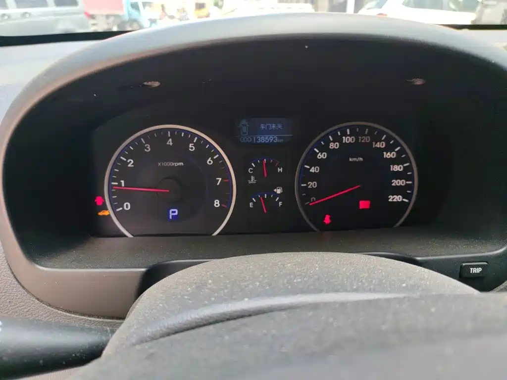 Hyundai Elantra — миниатюра 12