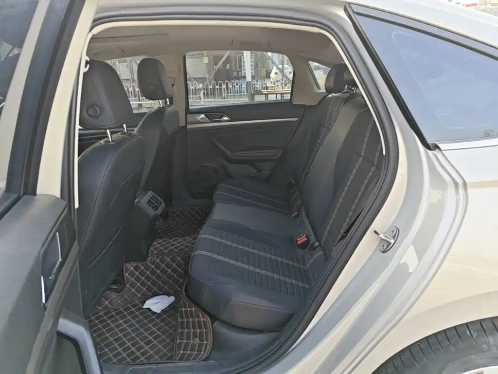 Volkswagen Lavida — миниатюра 17