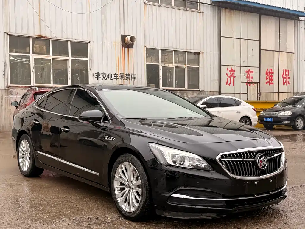 BUICK LACROSSE
