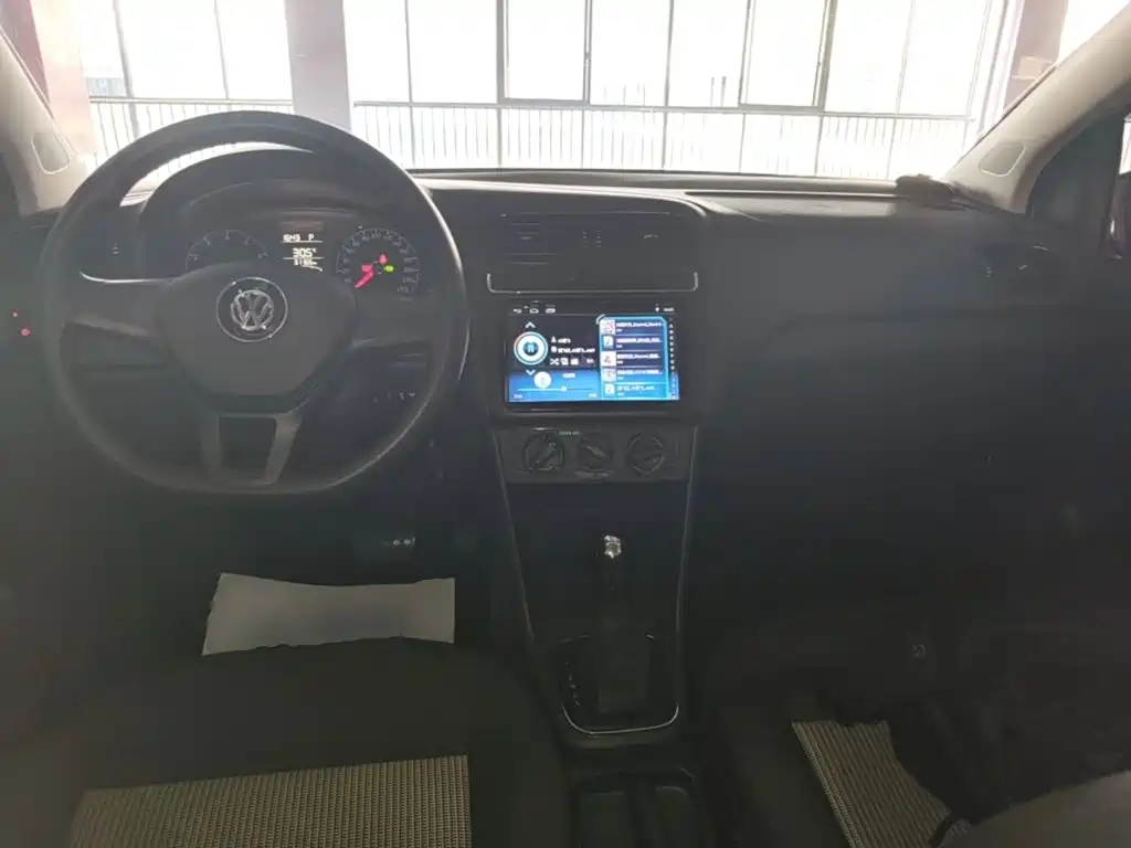 Volkswagen Polo — миниатюра 10