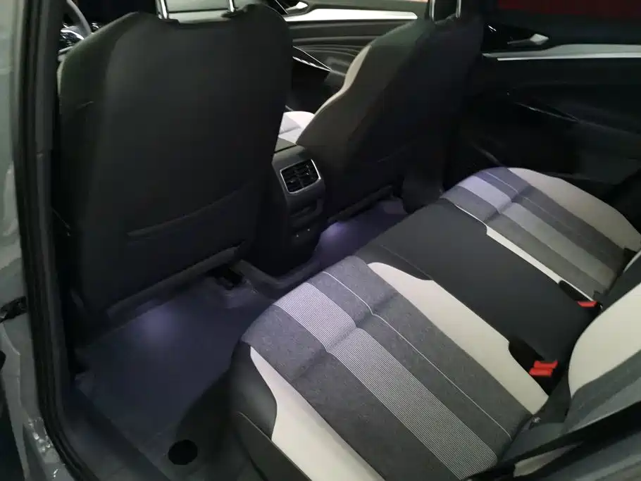 Volkswagen ID.4 Crozz — миниатюра 11