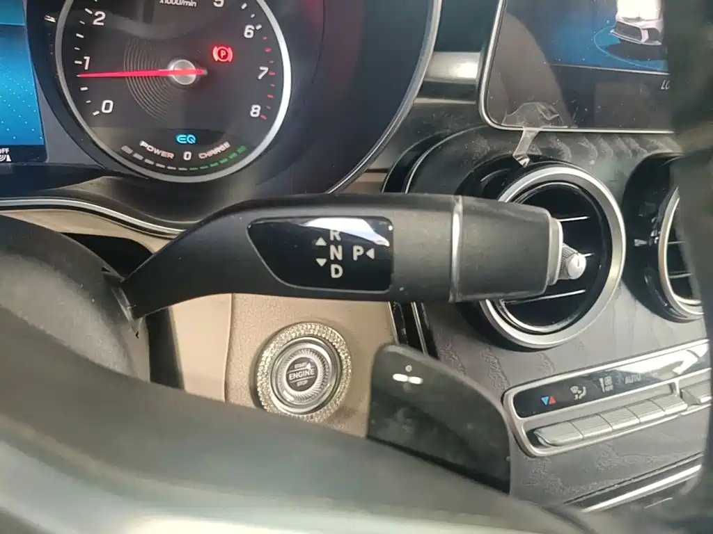 Mercedes-Benz C-Class — миниатюра 14