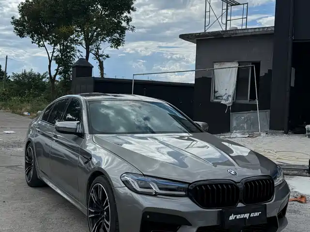 BMW  M5 2019