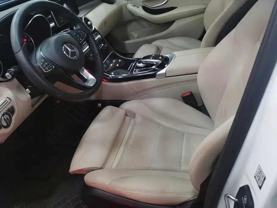 Mercedes-Benz C-Class — миниатюра 9