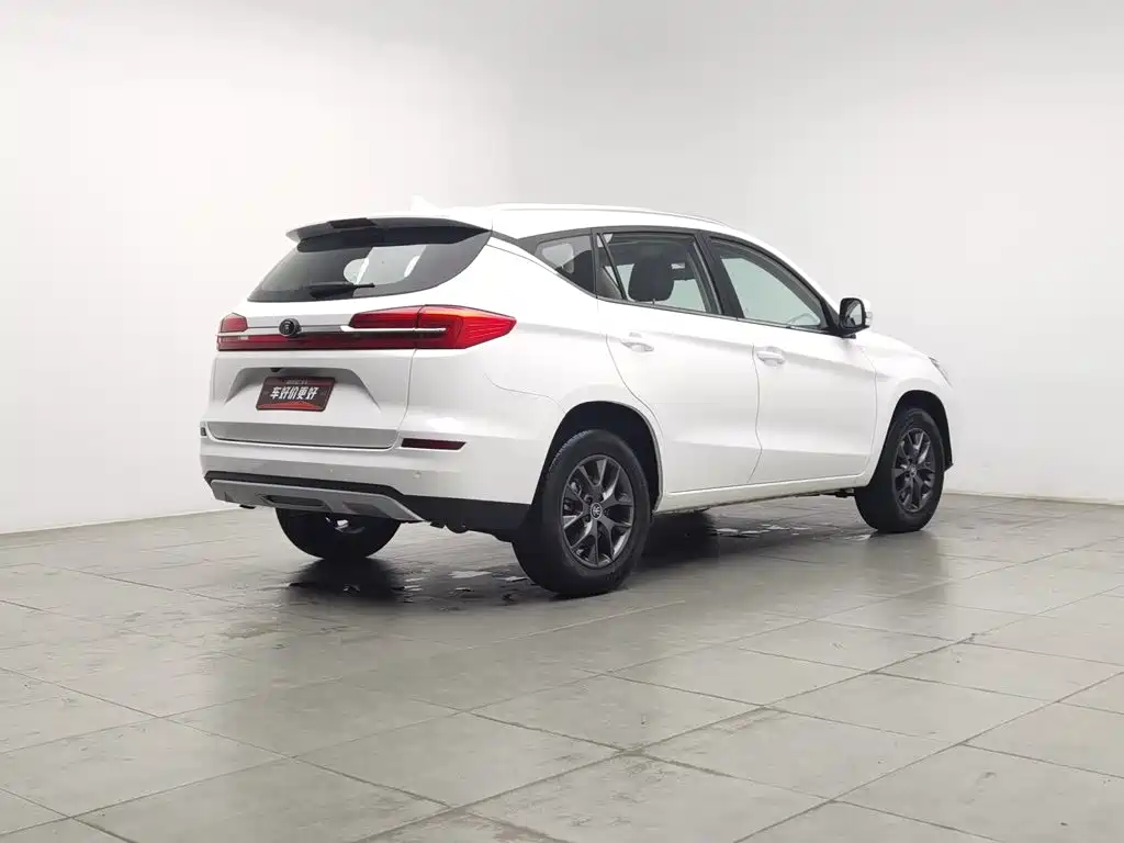 BYD Song — миниатюра 2