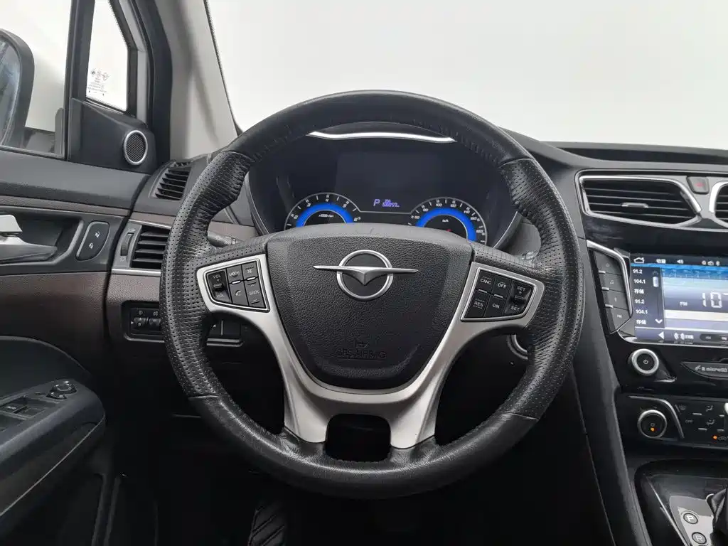 Haima Familia MPV — миниатюра 11