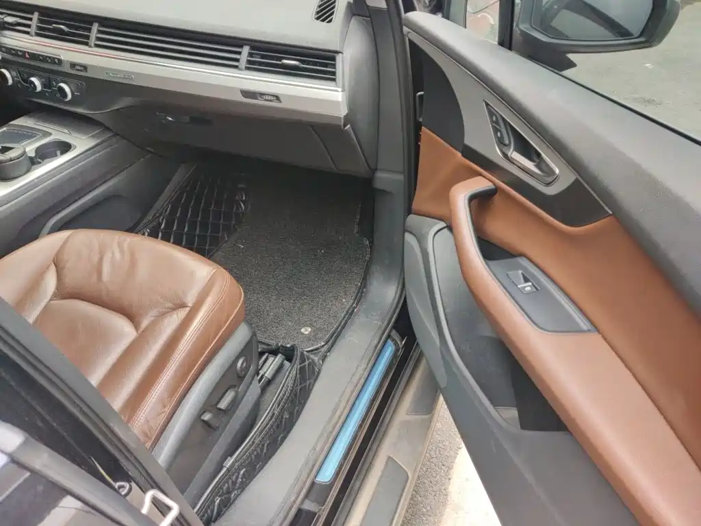 Audi Q7 — миниатюра 19