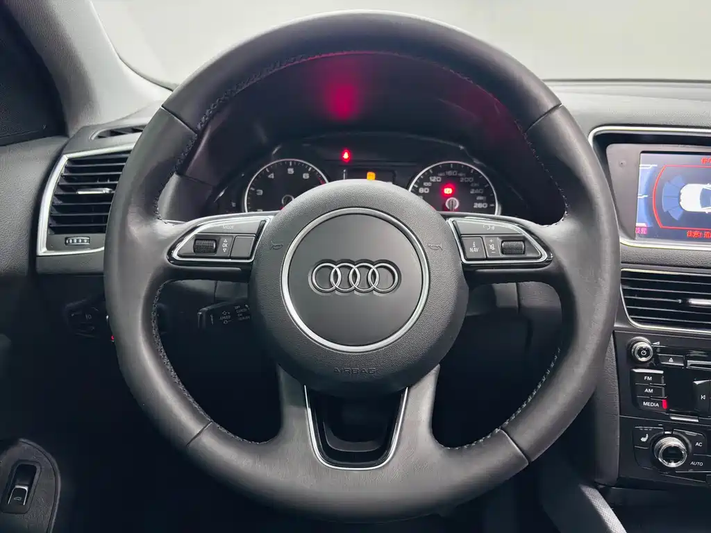 Audi Q5 — миниатюра 12